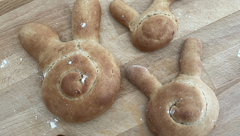 Humana Rezept Hasen Hefeteig backen Anleitung