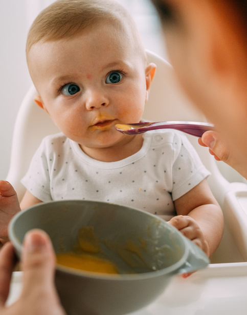 Humana Baby bekommt Beikost